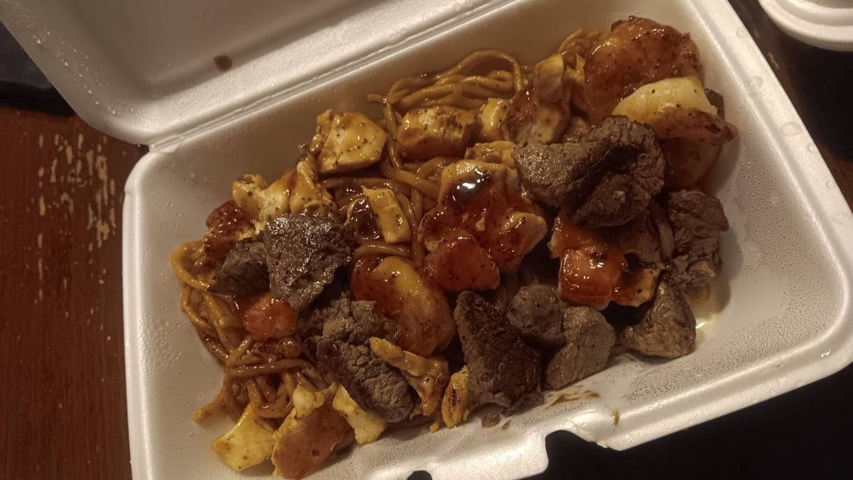 Combo Lo Mein.