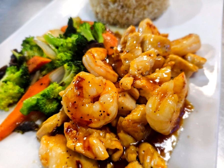 Hibachi Shrimp & Scallop Dinner.