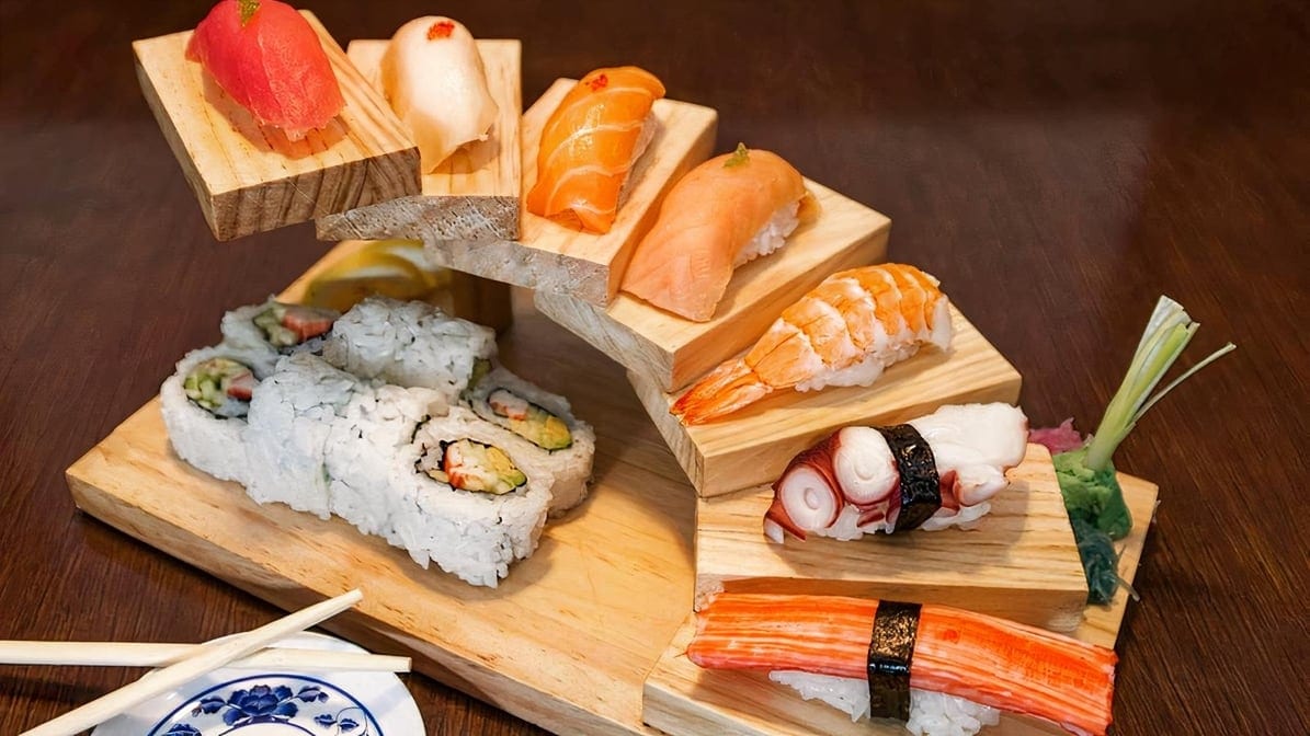 Sushi Combo.