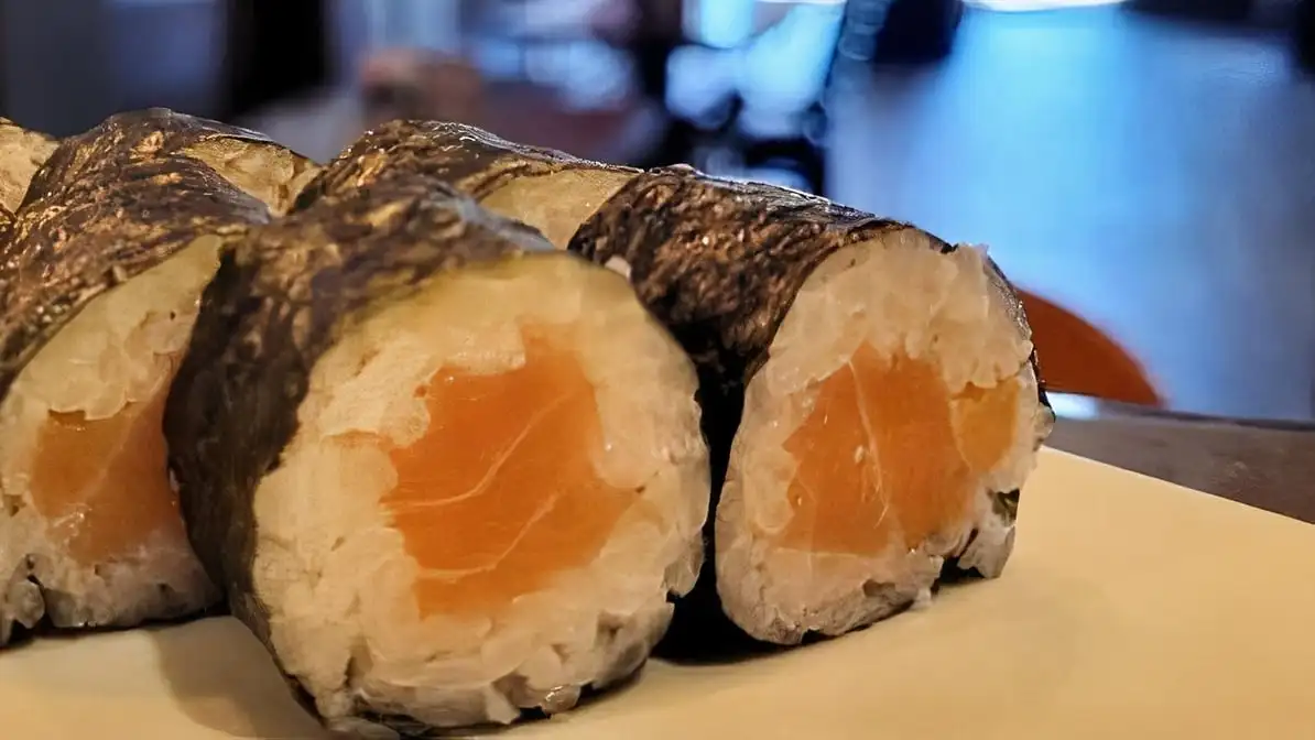 *Salmon Roll.